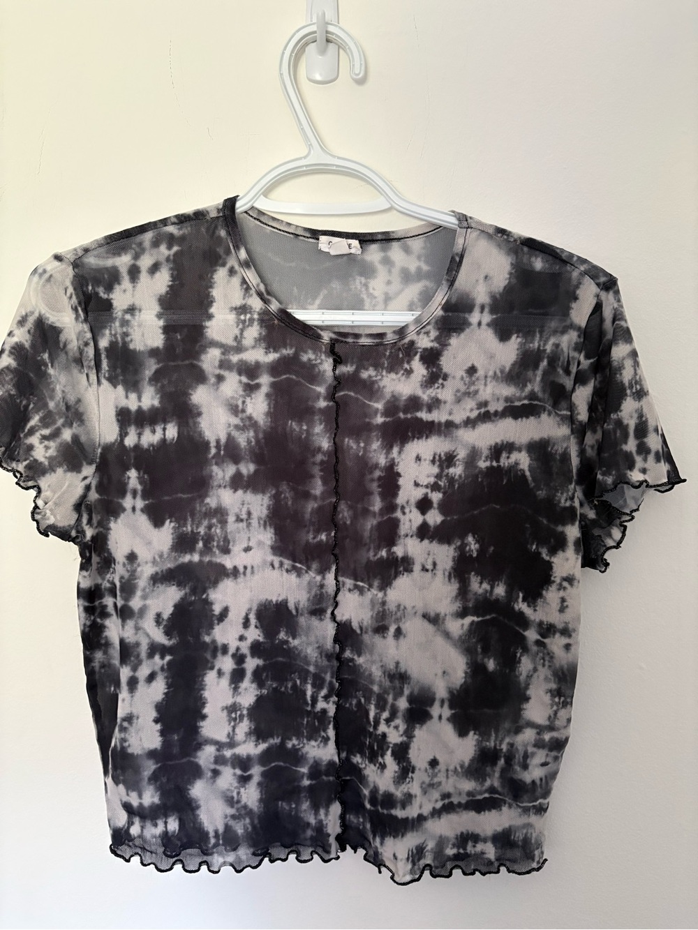 Garage Black & White Tie-Dye Short Sleeve Mesh Crop Top